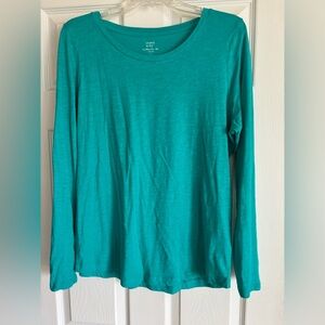 New without tags Crown & Ivy Teal Long-Sleeve Crewneck Top